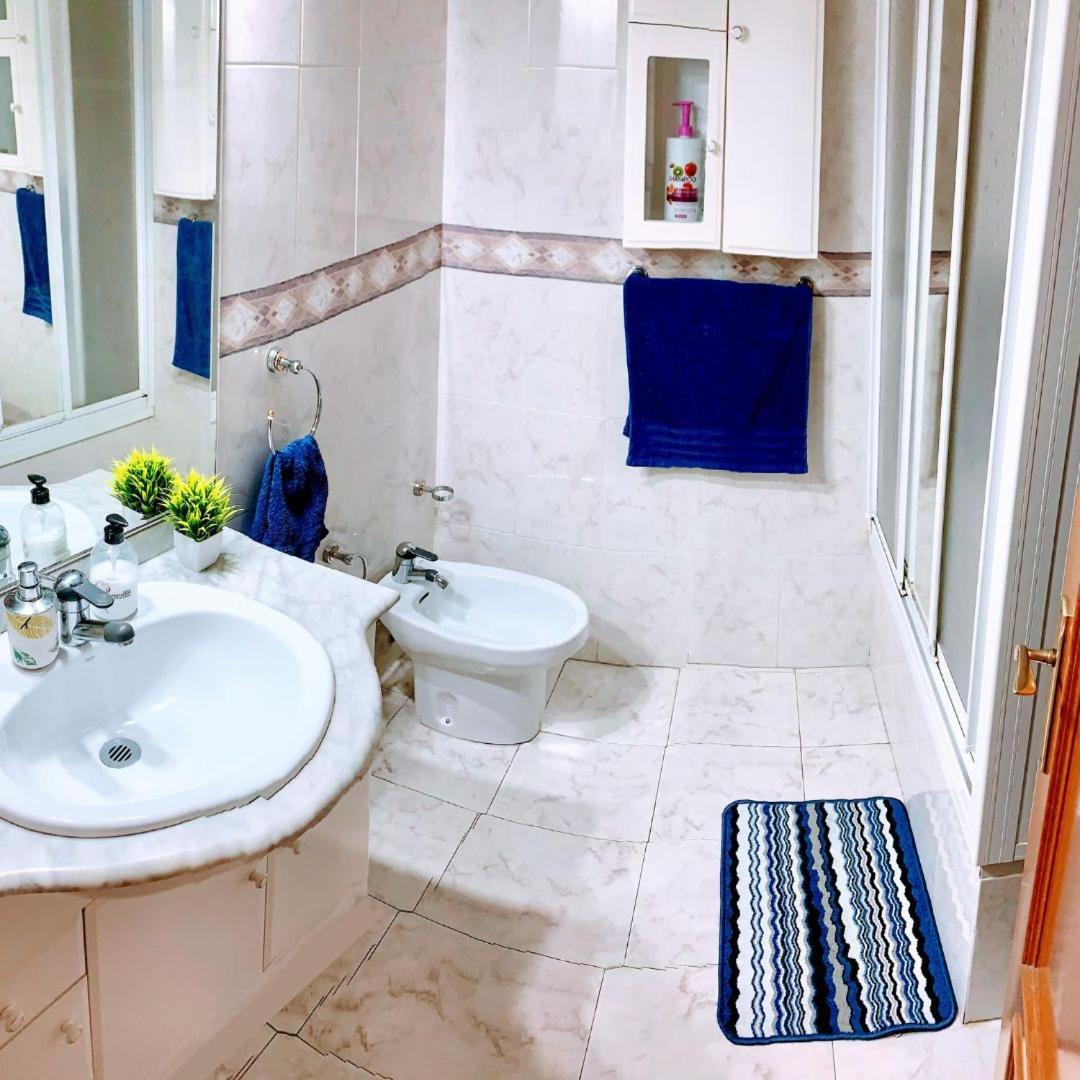 Appartamento Apartamento Compartido Con Vista Al Puerto Valenza Esterno foto