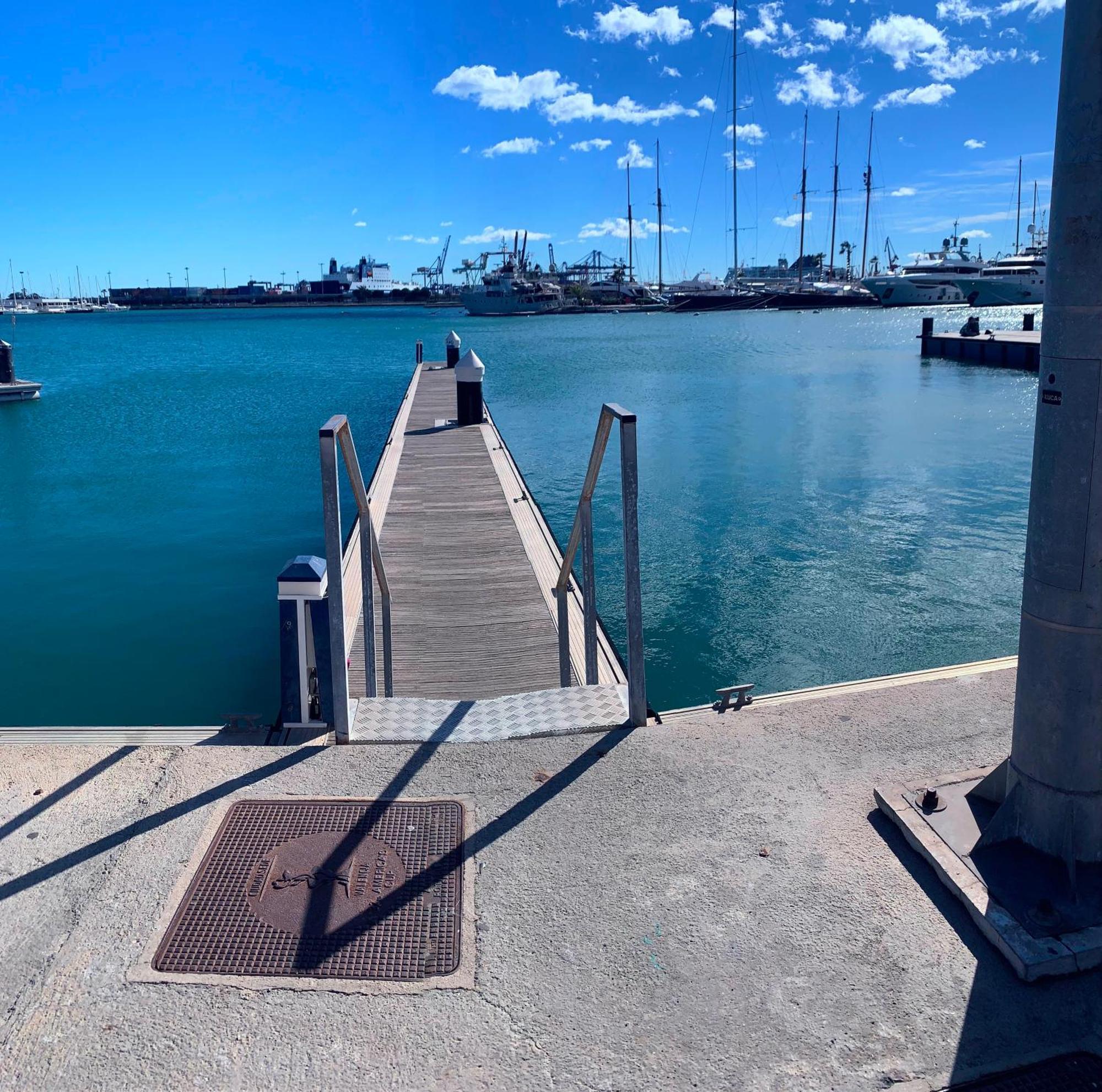 Appartamento Apartamento Compartido Con Vista Al Puerto Valenza Esterno foto